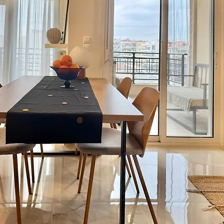 East Coast Thea * Saloniki